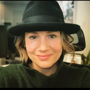 Meet your Posher, Becky